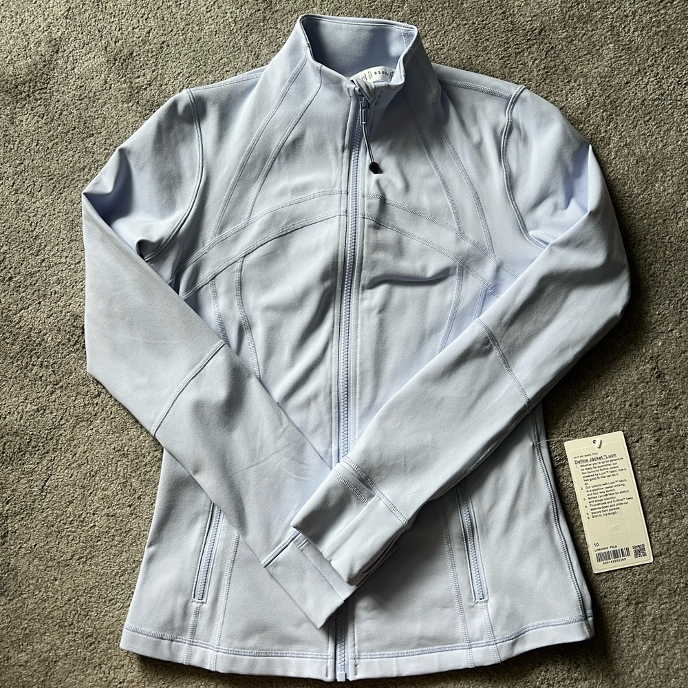 NWT Lululemon Define Jacket Size 10 in Pastel Blue